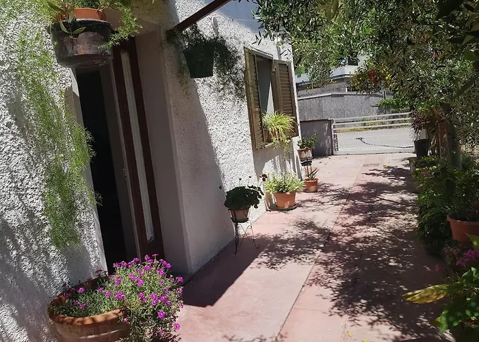 Casa Rosi Montecchio (Marche)